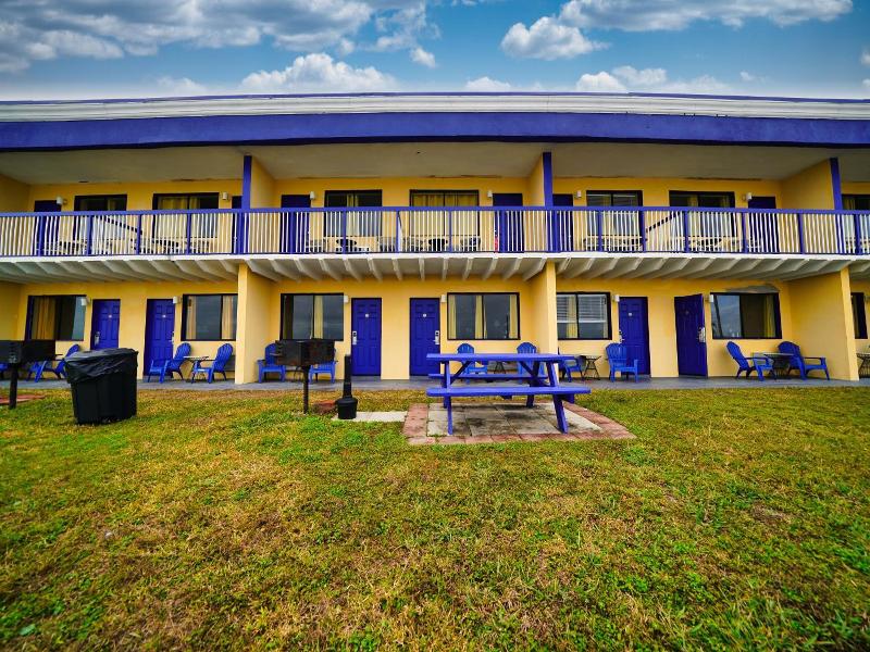 Sandals Inn image