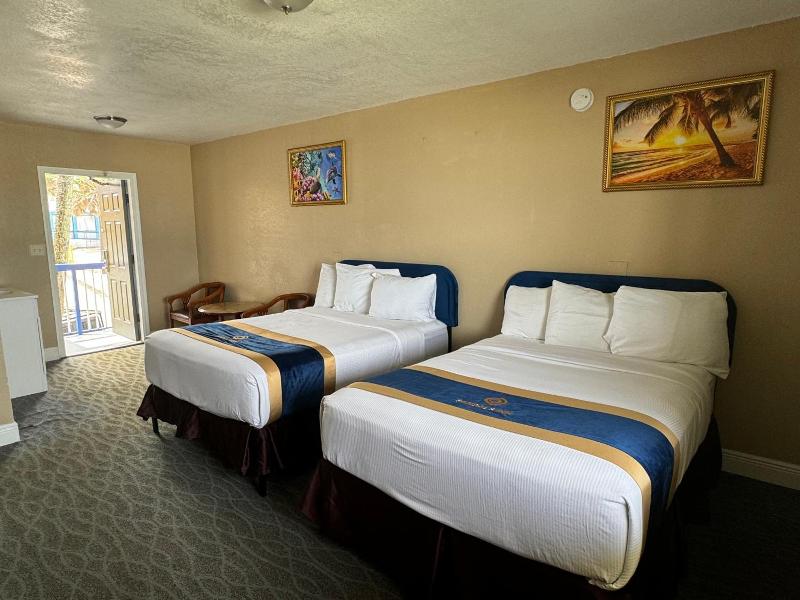 Sandals Inn image