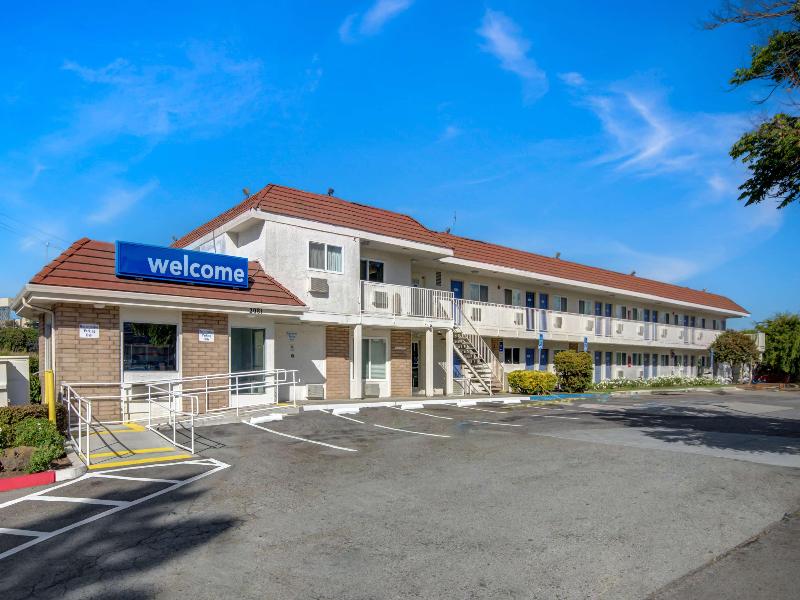 Motel 6 San Jose Ca Airport image