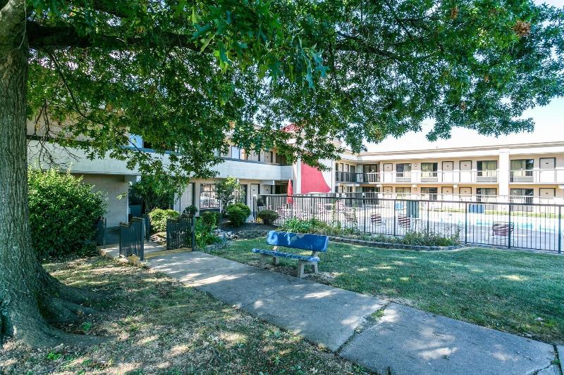 Americas Best Value Inn Edgewood image