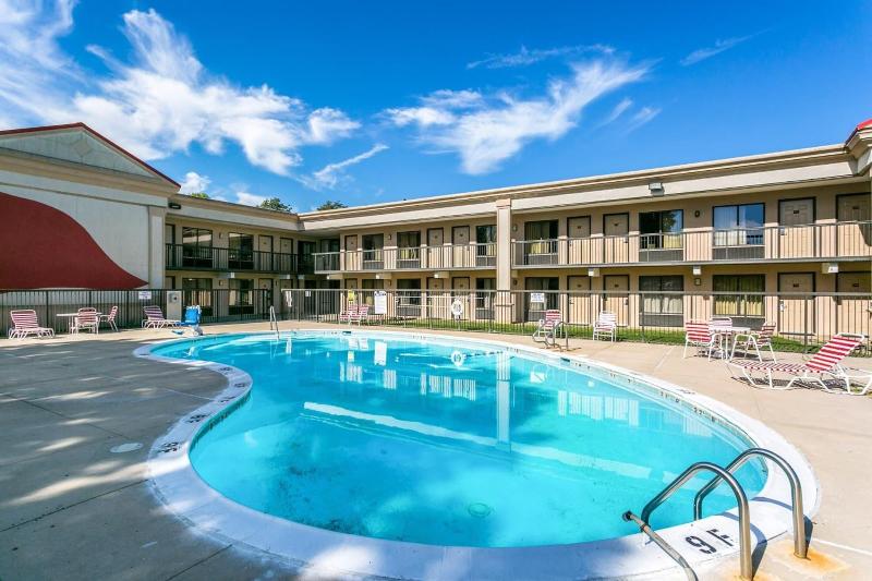 Americas Best Value Inn Edgewood image