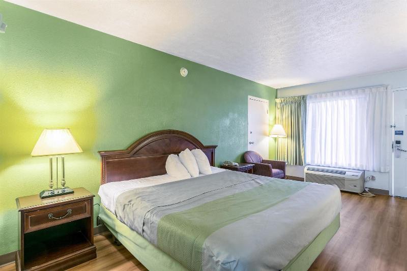 Americas Best Value Inn Edgewood image
