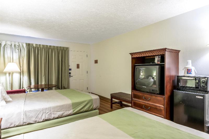 Americas Best Value Inn Edgewood image