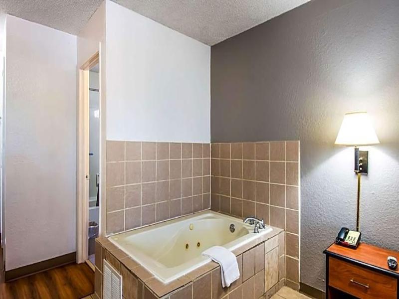 Motel 6 Hot Springs Ar image