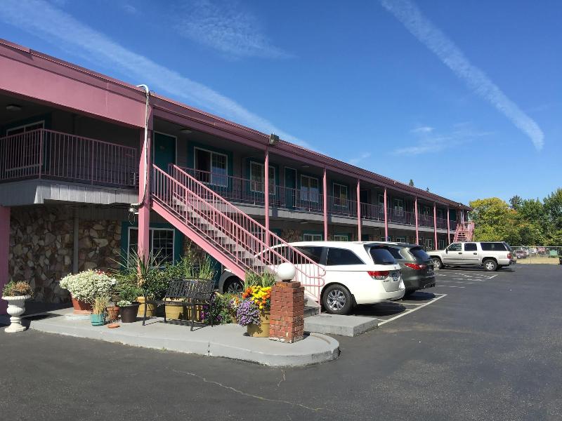 Beaverton Budget Inn by Capital O Portland image