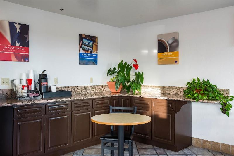 Motel 6 Wilsonville Or Portland image