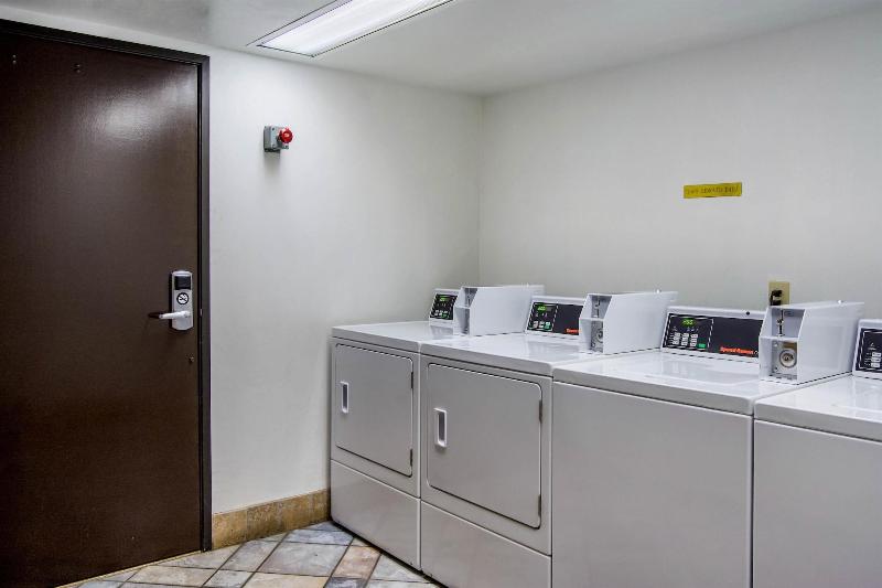 Motel 6 Wilsonville Or Portland image