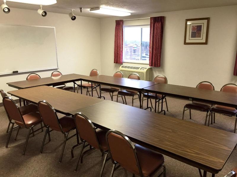 Motel 6 Wilsonville Or Portland image
