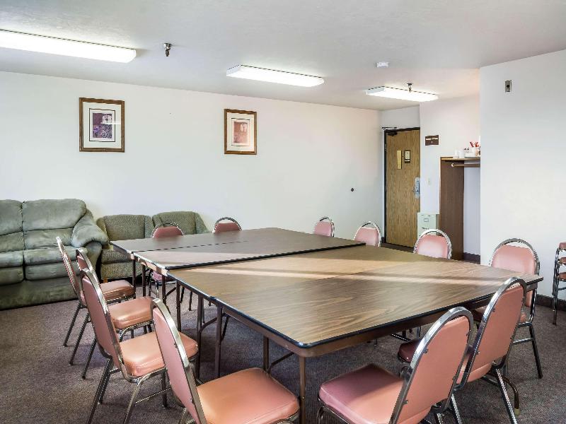 Motel 6 Wilsonville Or Portland image