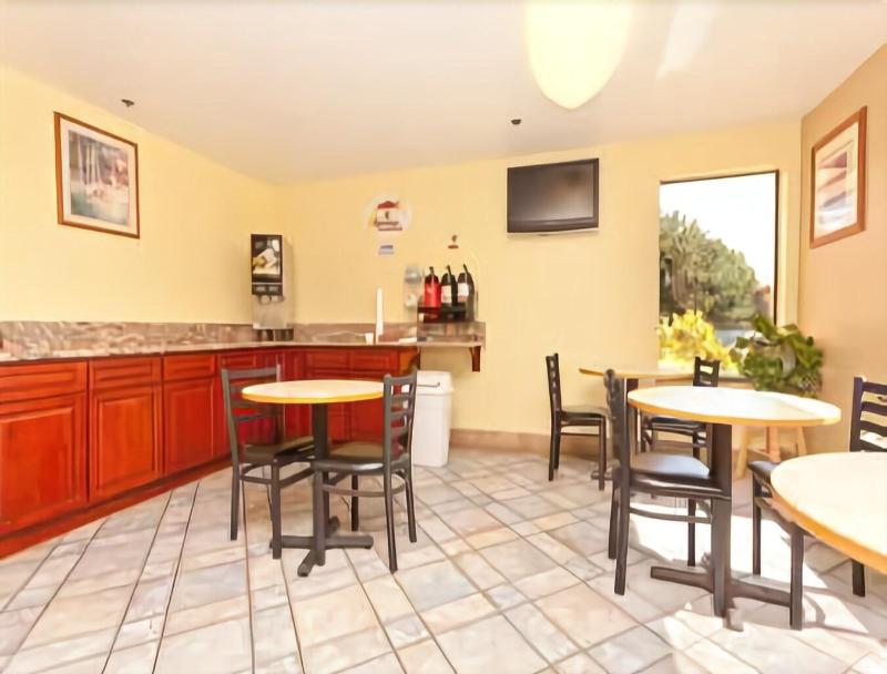 Motel 6 Wilsonville Or Portland image