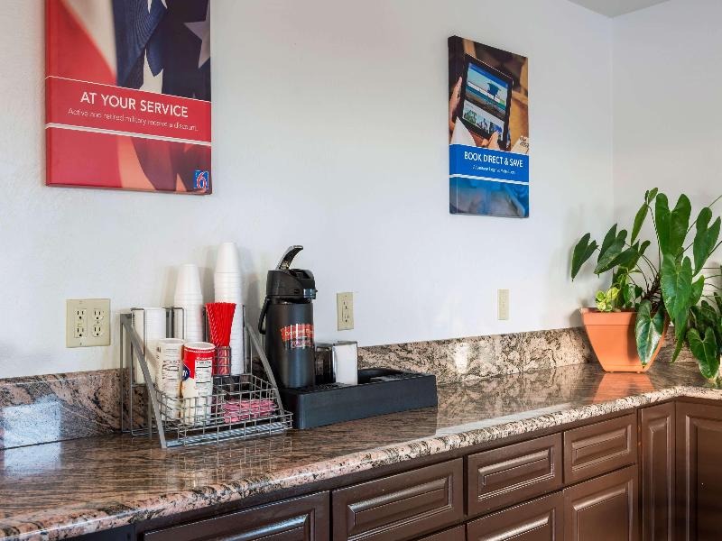 Motel 6 Wilsonville Or Portland image