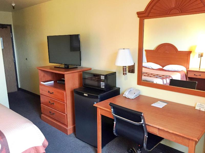 Motel 6 Wilsonville Or Portland image