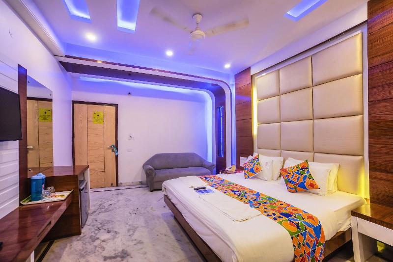Fabhotel Hindustan Deluxe 3