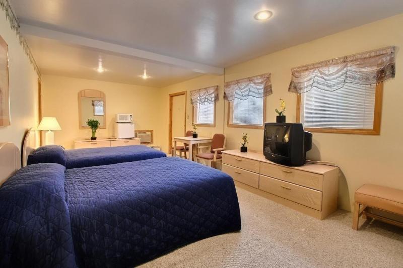 Lake View Inn image
