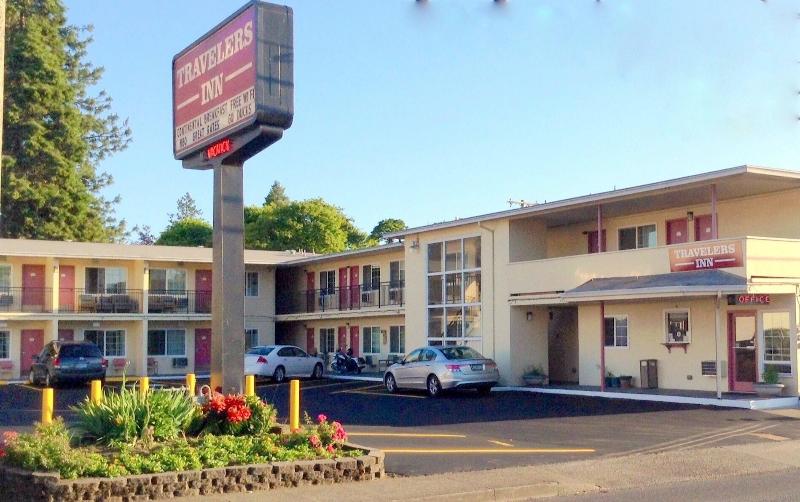 Travelers Inn Eugene University image