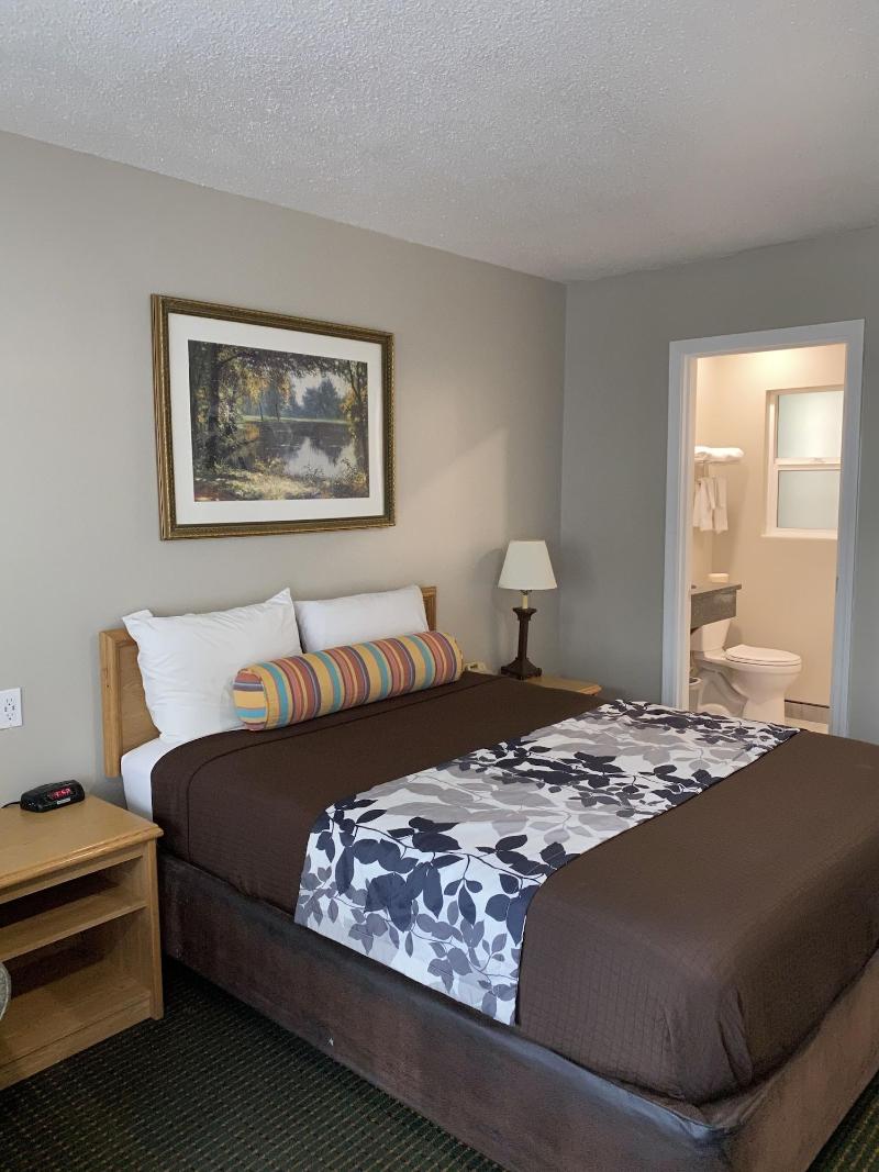 Travelers Inn Eugene University image