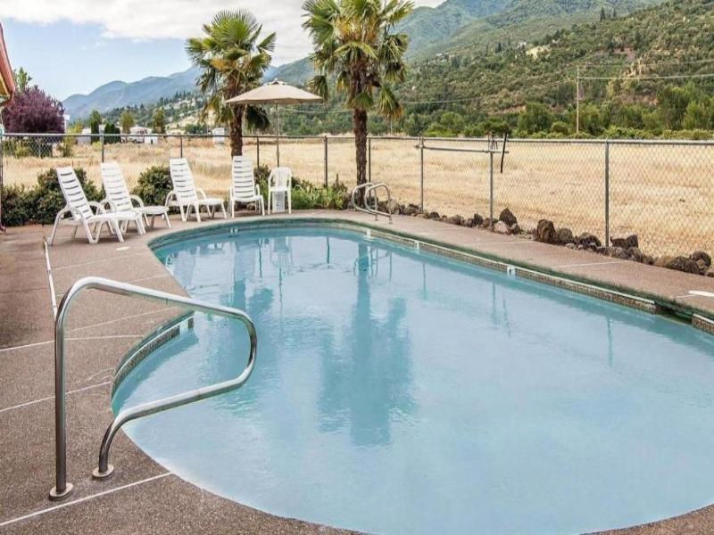 Ashland Valley Inn image