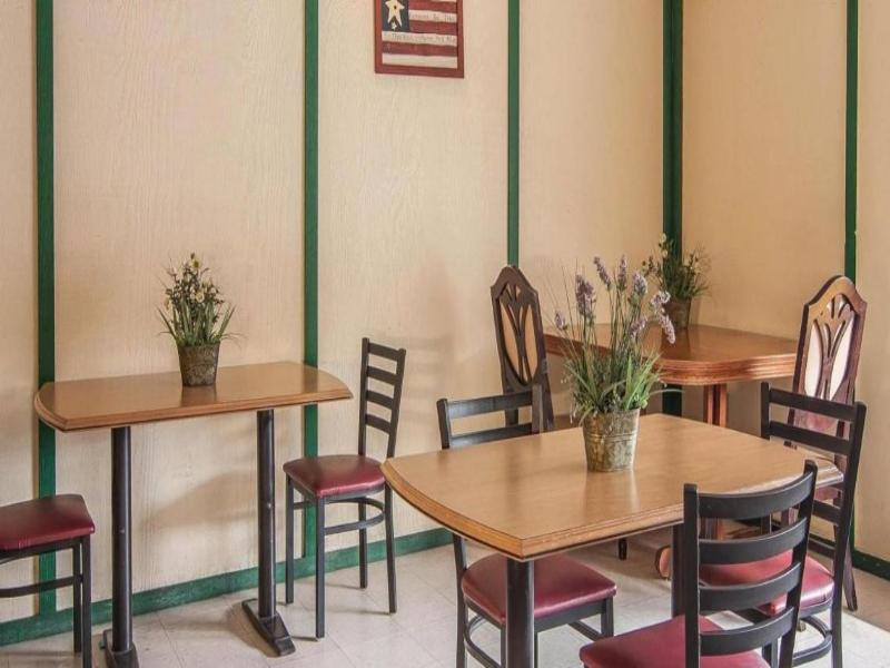 Ashland Valley Inn image