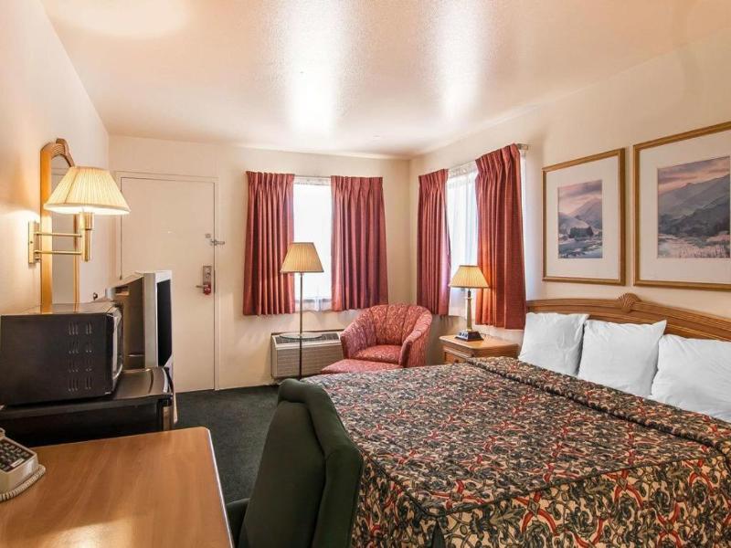 Ashland Valley Inn image