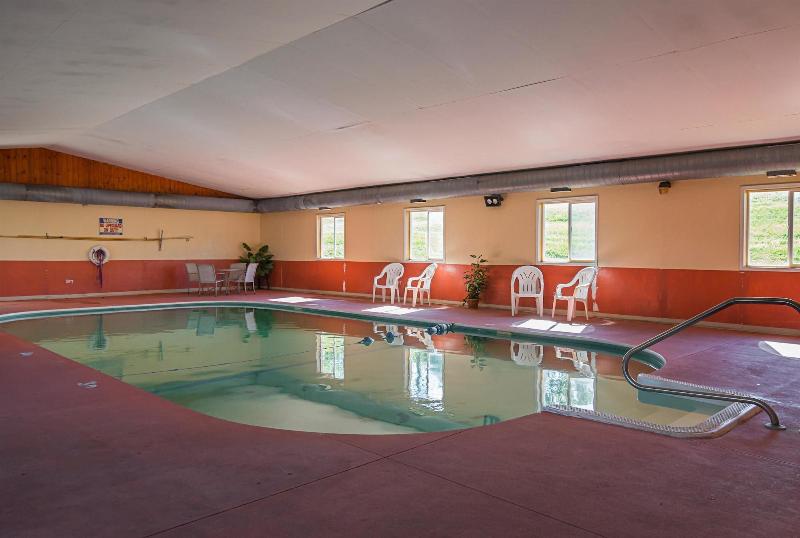 Motel 6 Hannibal Mo image