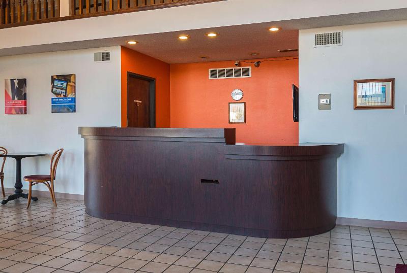 Motel 6 Hannibal Mo image