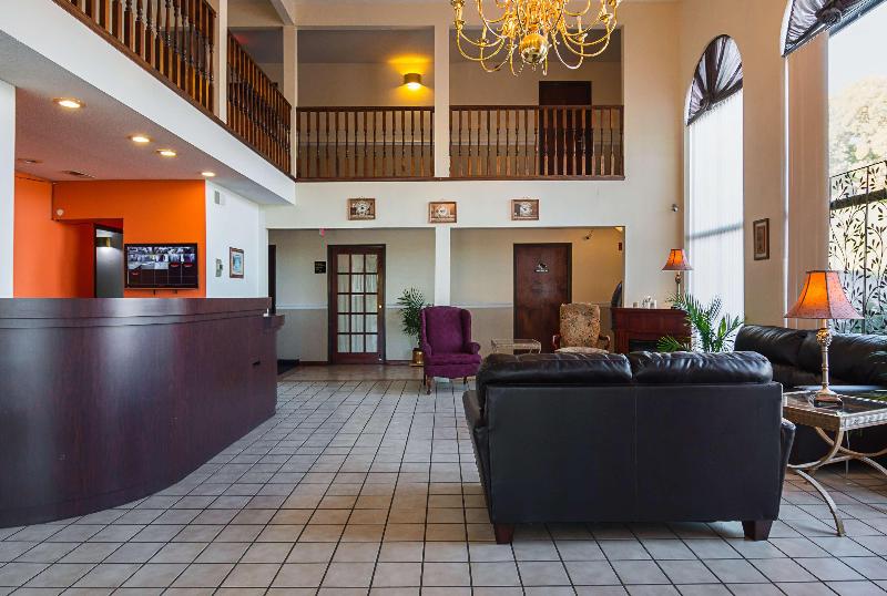 Motel 6 Hannibal Mo image