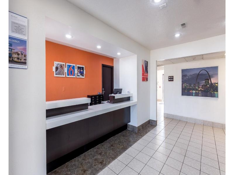 Motel 6 Troy, Il image