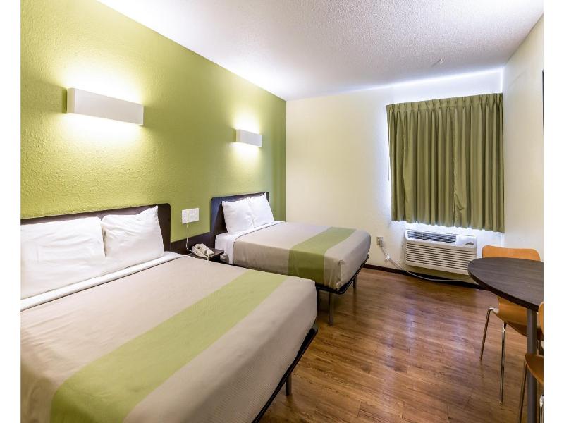 Motel 6 Troy, Il image