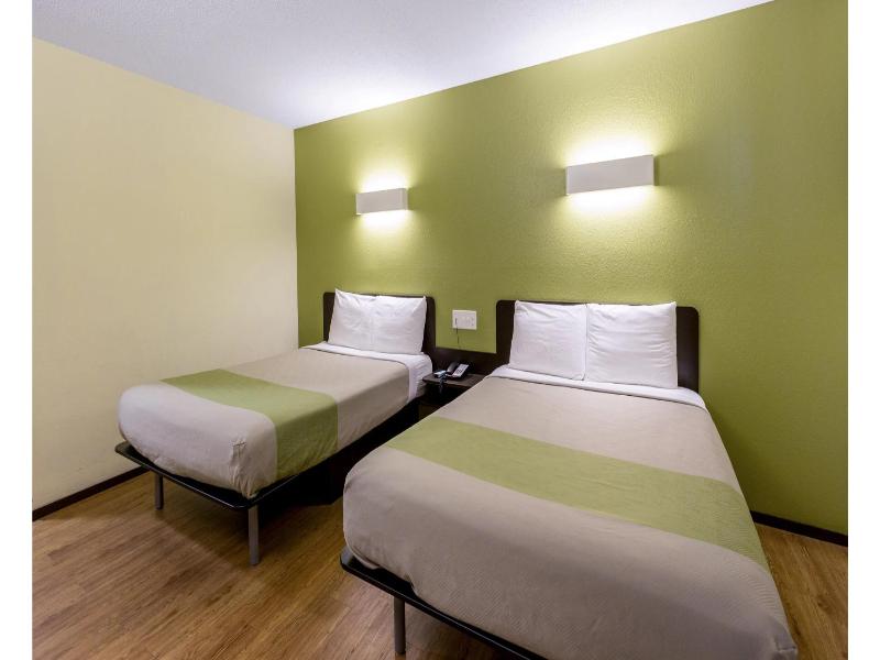 Motel 6 Troy, Il image