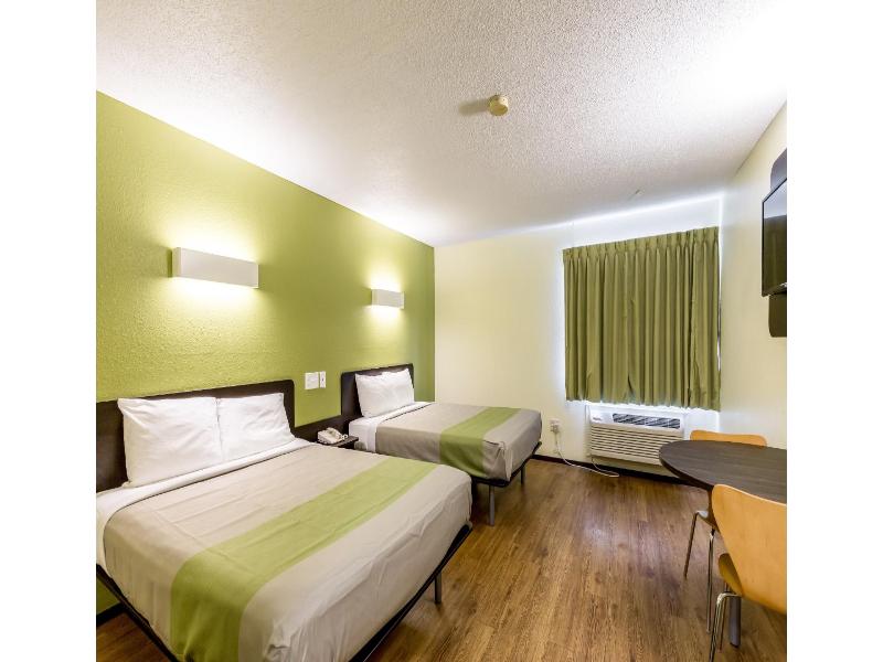 Motel 6 Troy, Il image