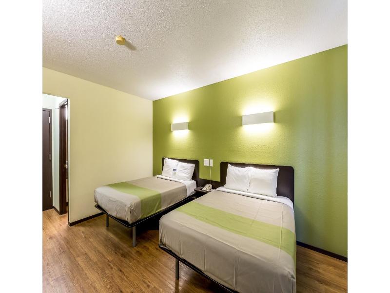 Motel 6 Troy, Il image