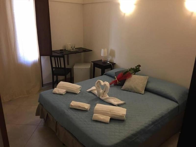 Ro Ri Rooms image