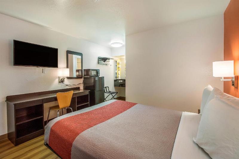 Motel 6 Youngtown Az Phoenix Sun City - Image 7