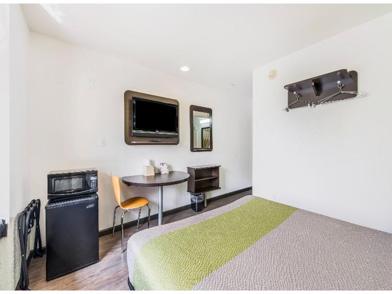 Motel 6 Gastonia, Nc image