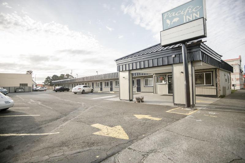 Pacific Inn image