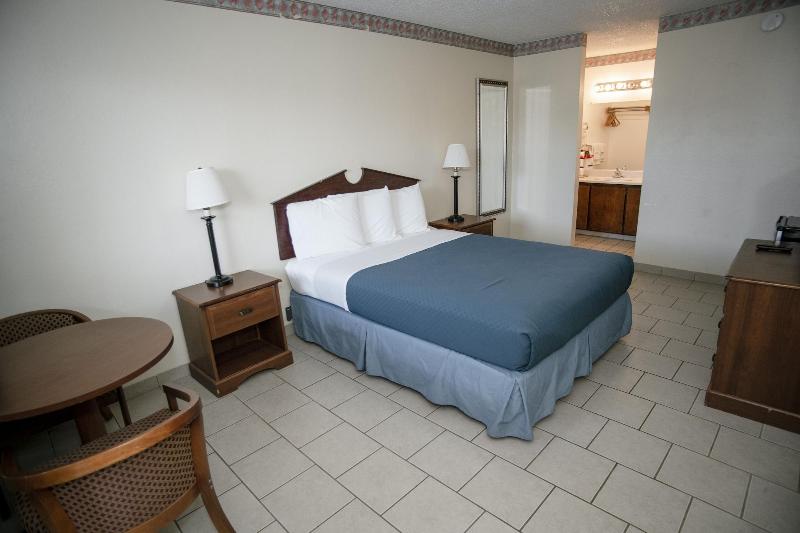 Pacific Inn image