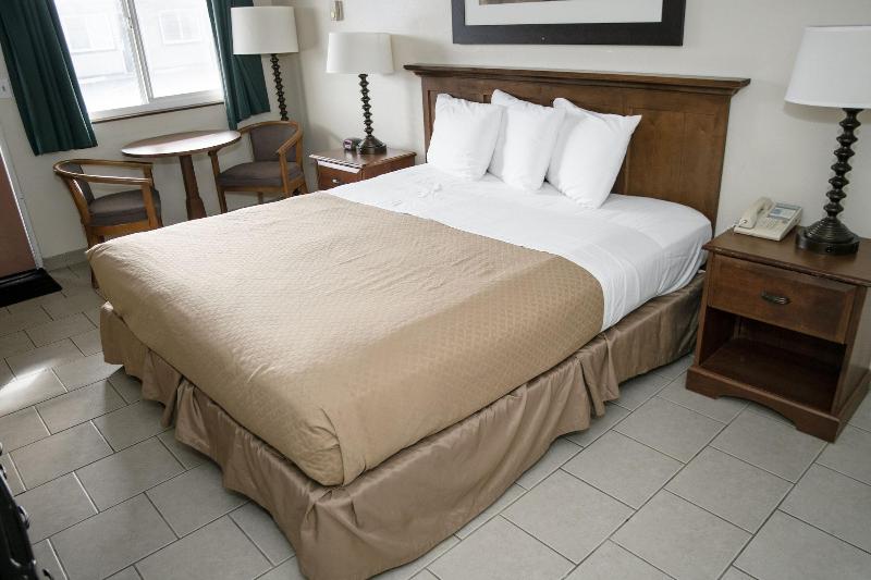 Pacific Inn image