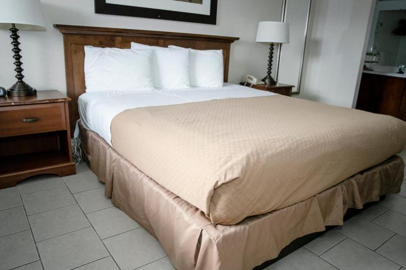 Pacific Inn image