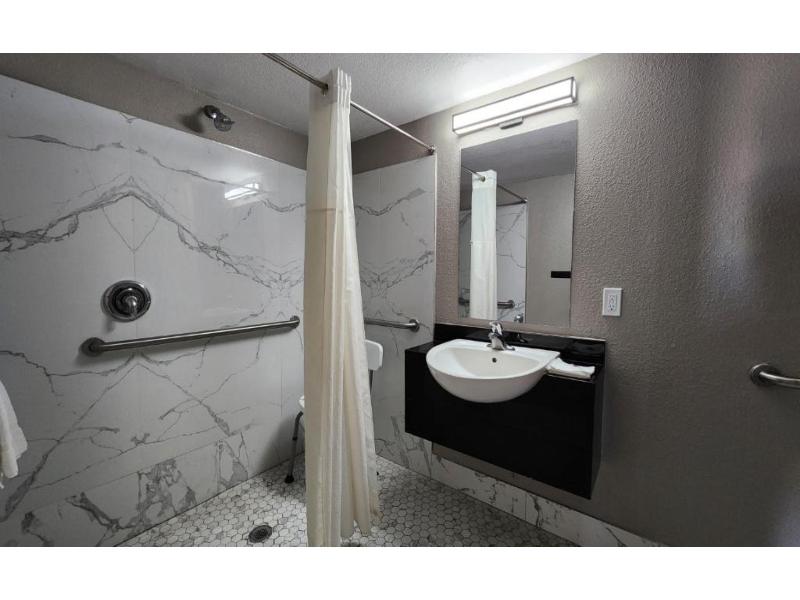 Motel 6 Houston, TX-Medical Center/Reliant Park image