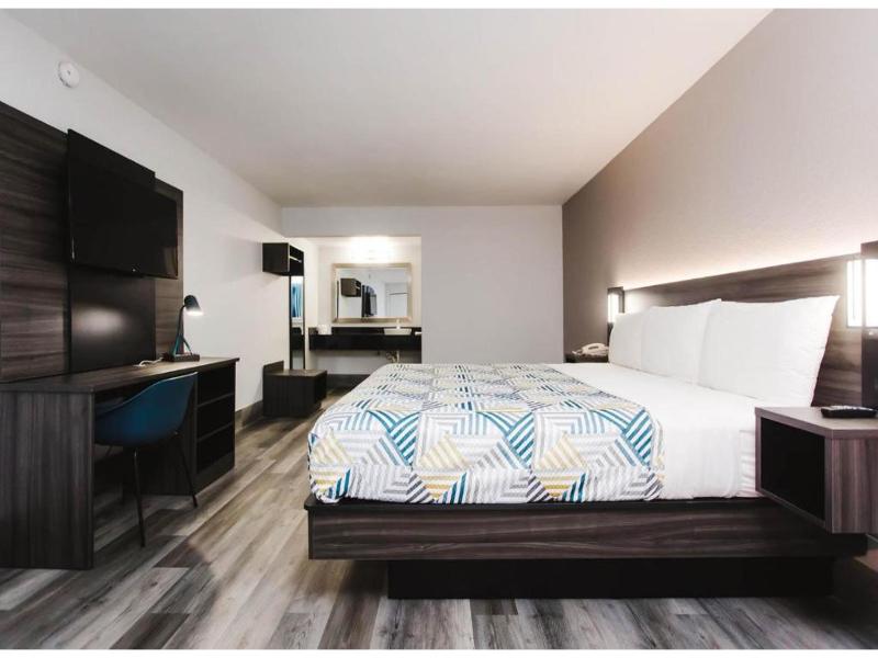 Motel 6 Houston, TX-Medical Center/Reliant Park image