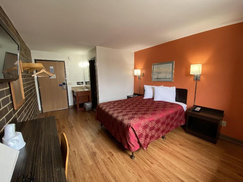 Reliance Inn image