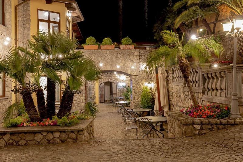 Romantic Relais Sorrento image