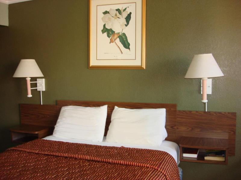 Budget Inn Of Needles image
