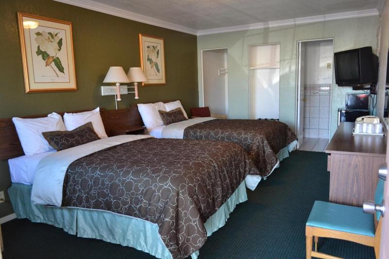 Budget Inn Of Needles image