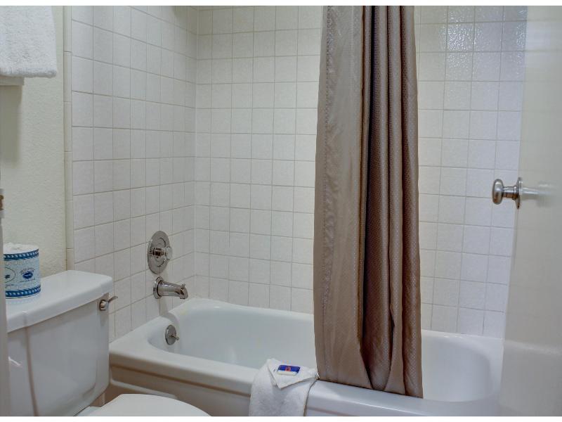 Motel 6 Bishop, CA image