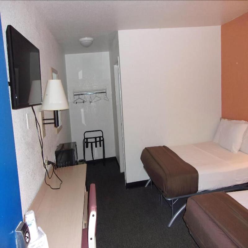 Anderson Inn image