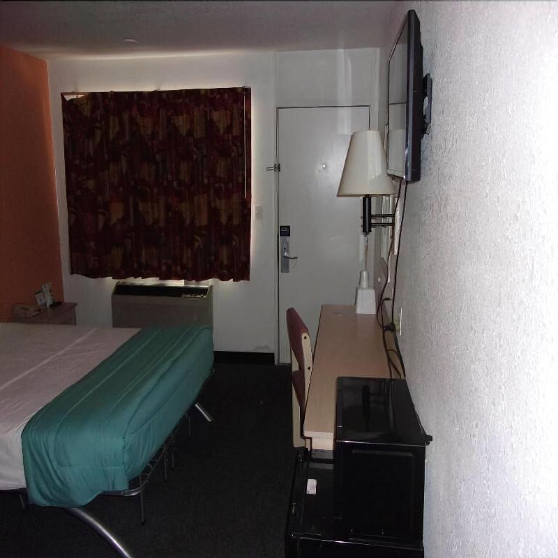 Anderson Inn image