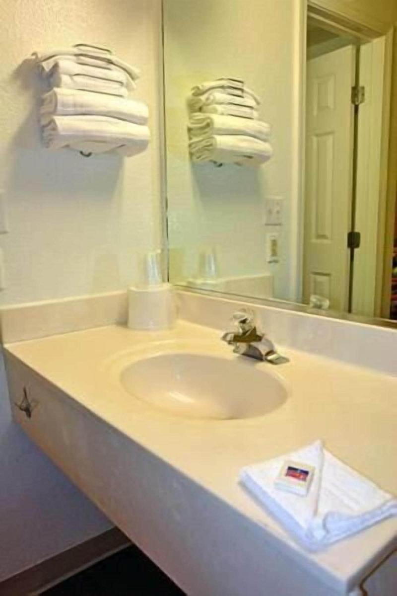 Anderson Inn image