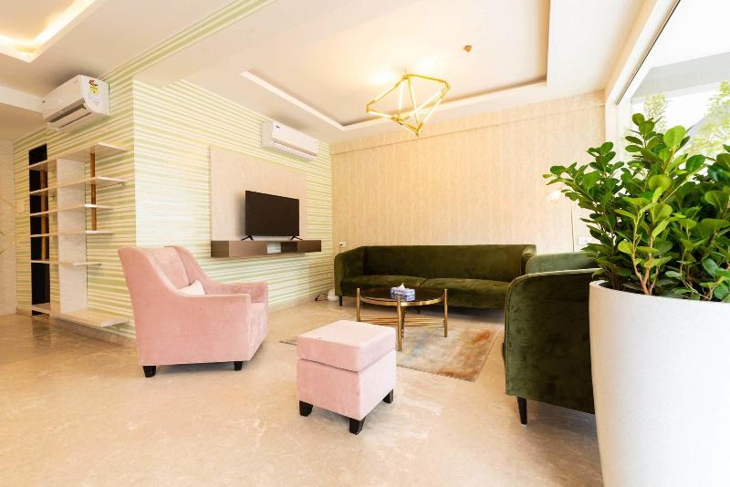 Isuite Hotel Kharadi Pune image
