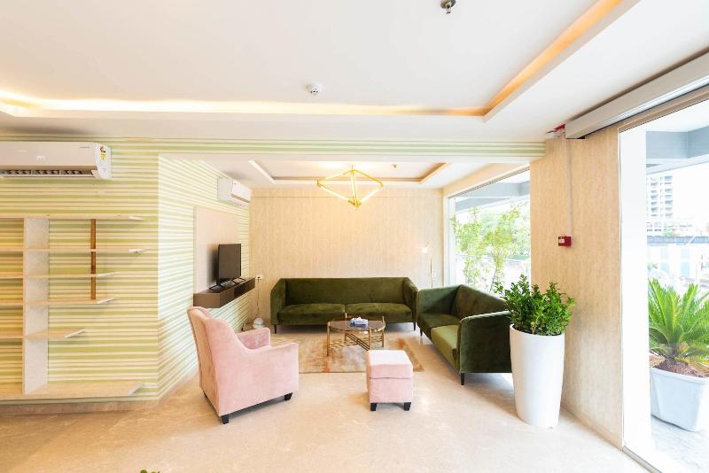 Isuite Hotel Kharadi Pune image